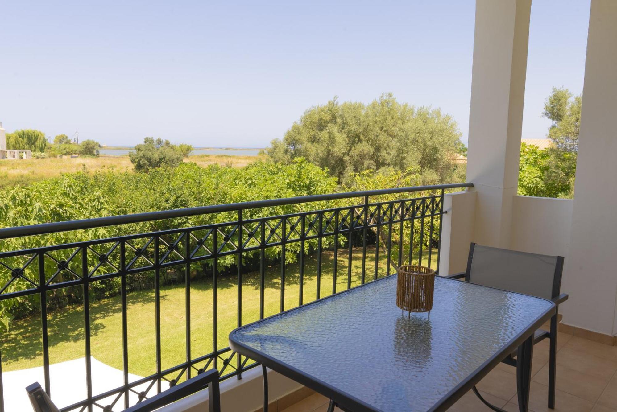 Studios Niki B Lefkada City Exterior photo